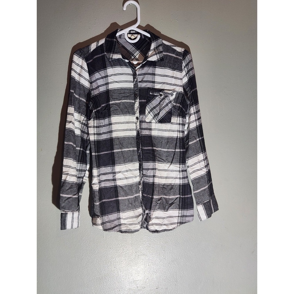Maurices Womens Shirt Size Small Black ‎ & Gray  Plaid Button Up Long Sleeve